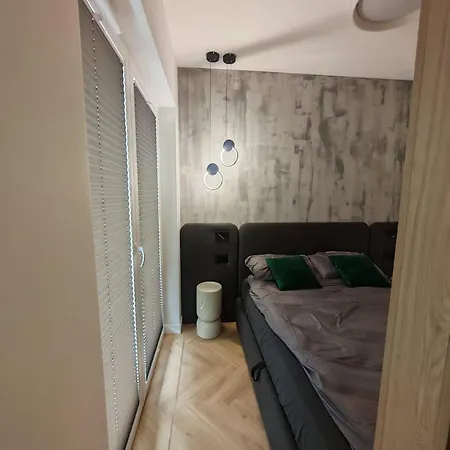110 Grand Bulwar Apartment