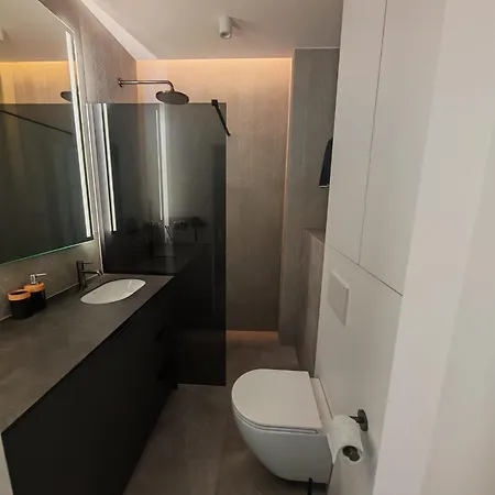 Apartment 110 Grand Bulwar *