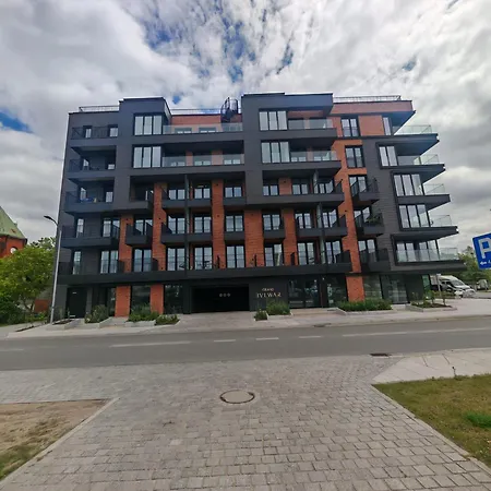 110 Grand Bulwar Apartment *